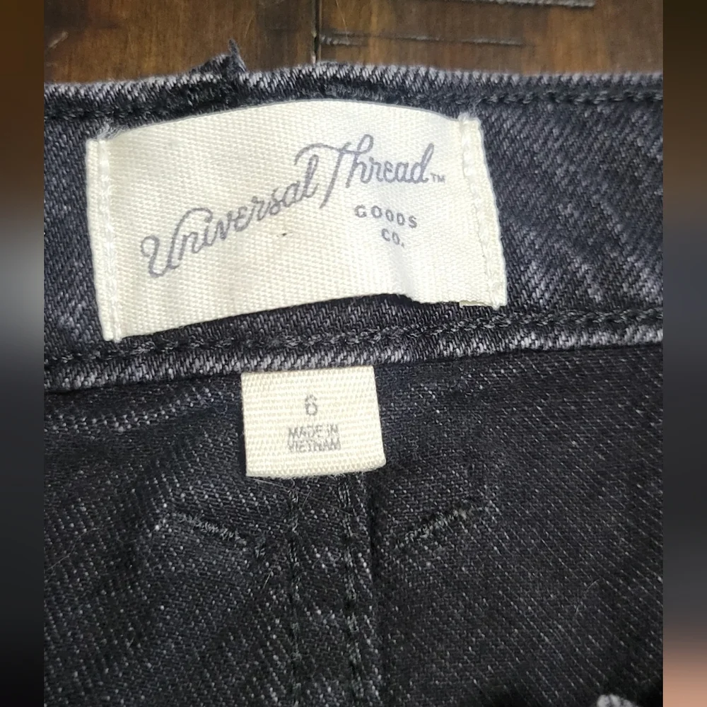 UNIVERSAL THREAD BLACK DARK WASH DENIM MIDI SKIRT W/ SLIT  Size 6 - Picture 4 of 7
